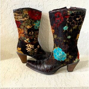 Charles David cowboy boots / 3 inch wood heel